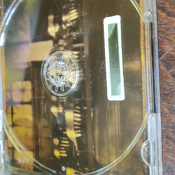 Akon konvicted cd - Picture 5 of 6